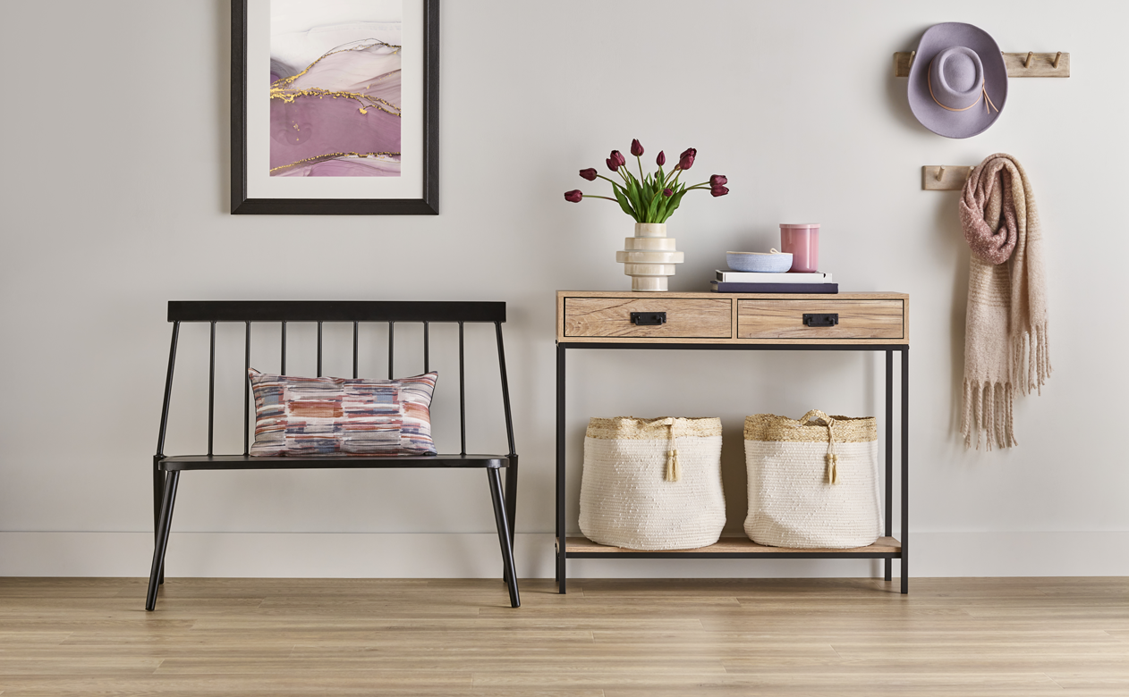 light colored woodlook laminate in entryway