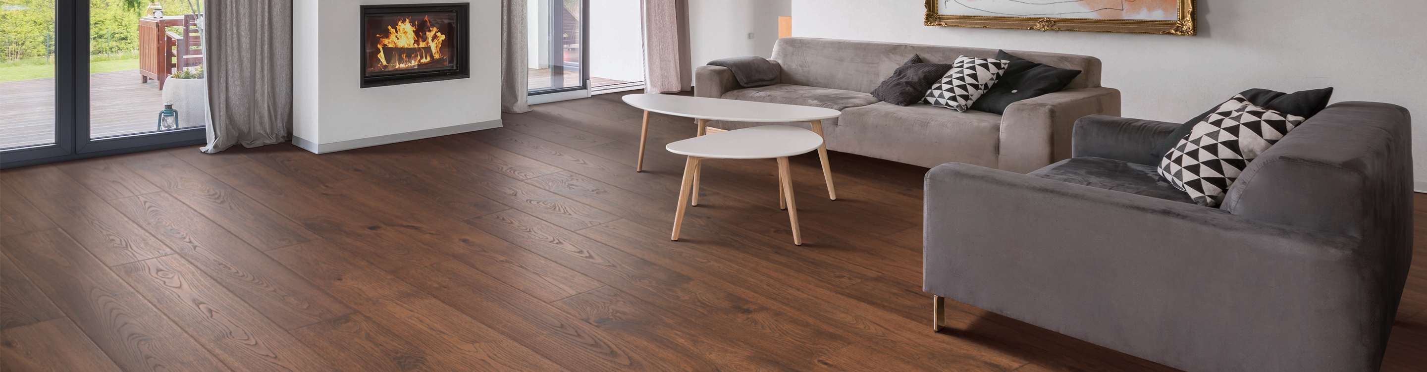 laminate woodlook flooring in living room